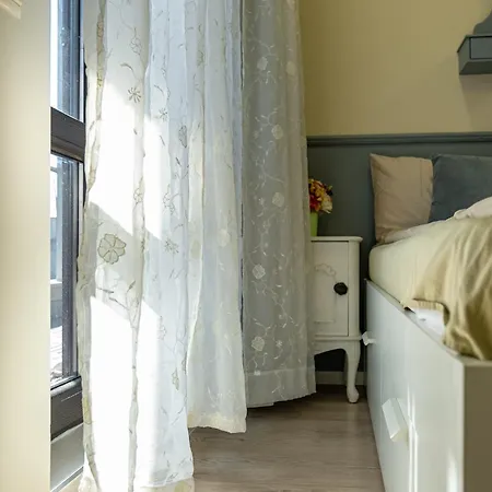 Historic Place With Paid Parking Apartment Varna