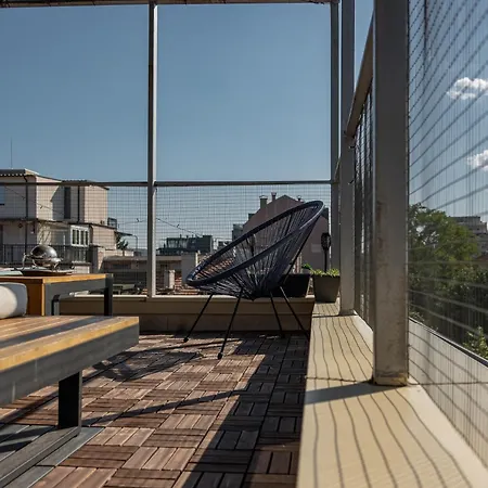 Historic Place With Paid Parking *